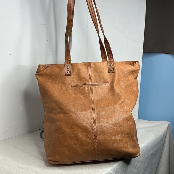 The Sak laser cut design tote - Picture 3 of 9